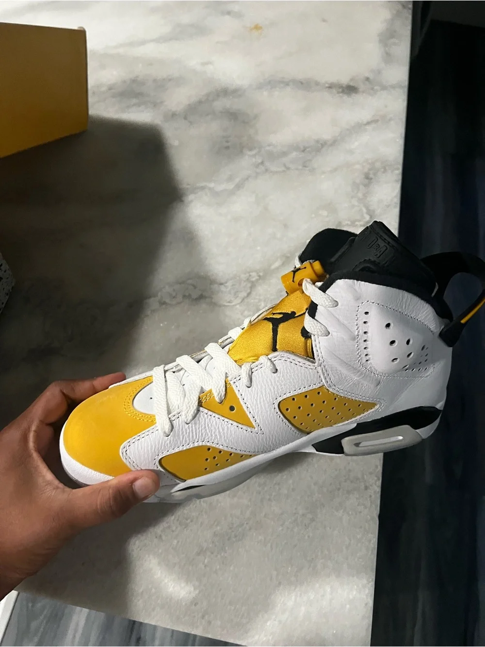 Jordan yellow Ohcre
